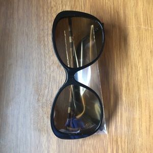 Burberry BE4235Q Sunglasses from Sunglass Hut